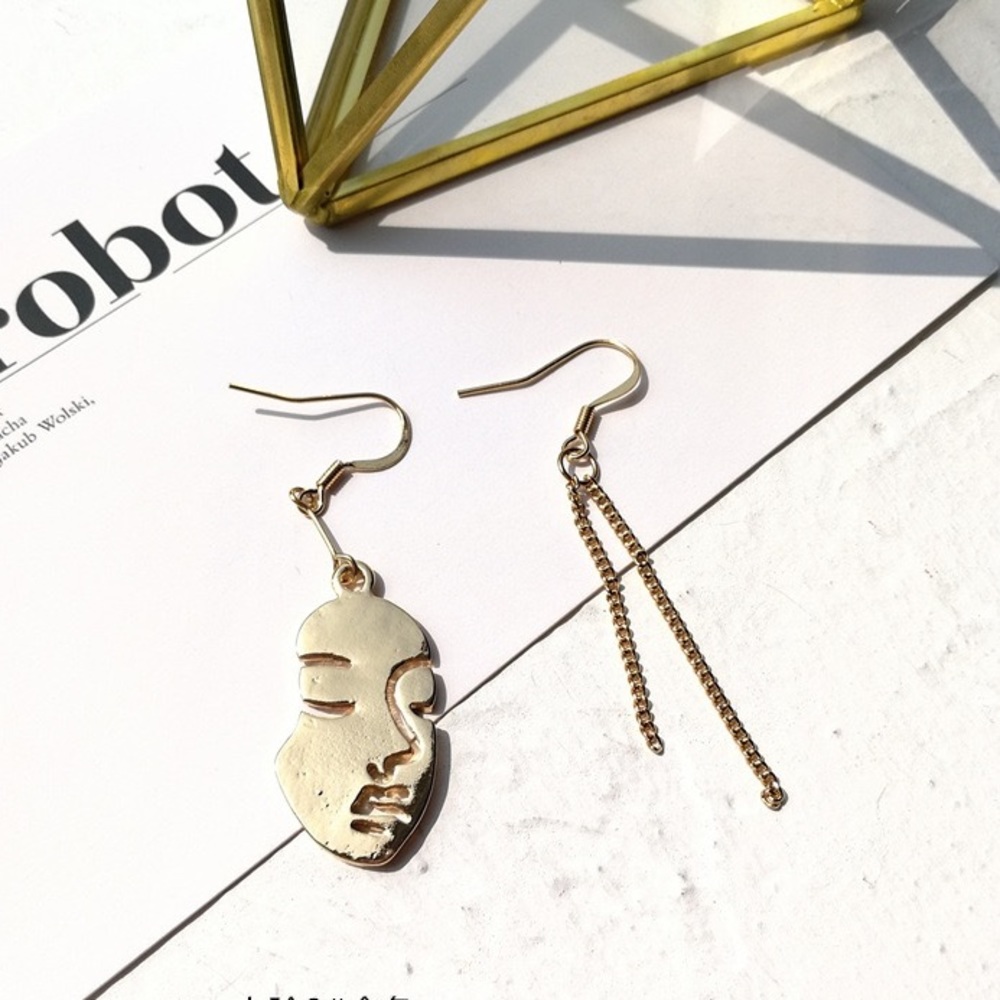 Unique Art Half Face Portrait Drop Earrings